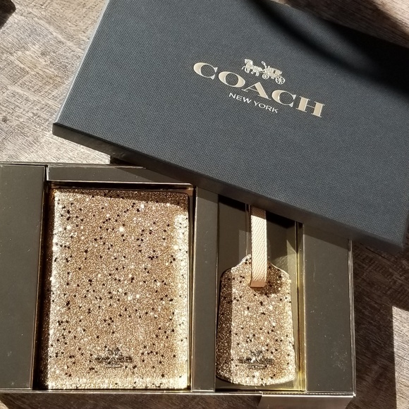 🍒NIB🍒 BOXED COACH JETSETTER TRAVEL SET - Picture 6 of 8